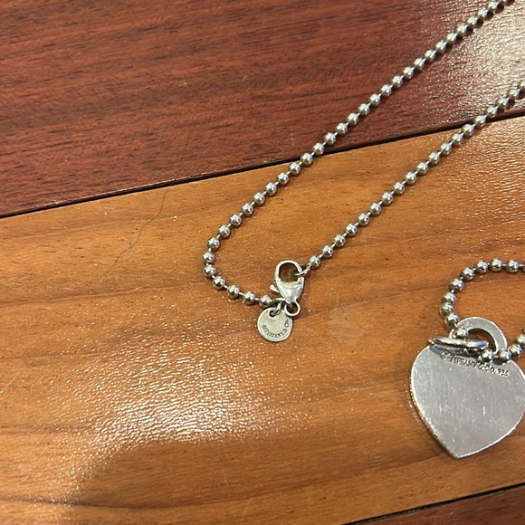 Tiffany & Co. Return to Tiffany Necklace Sterling Silver Heart - Picture 6 of 10